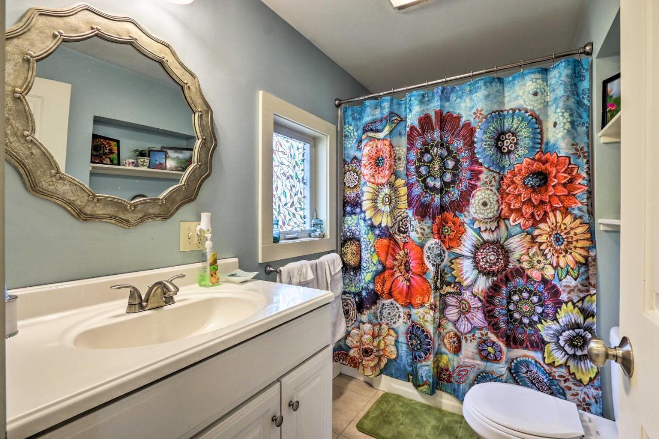 Remodeled Farmhouse In Waterford Near 2 Beaches! Extérieur photo